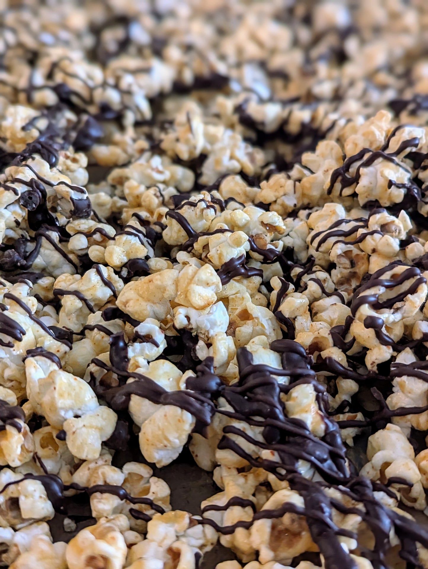 Ritual Ruskin (warm orange & chocolate & popping candy)